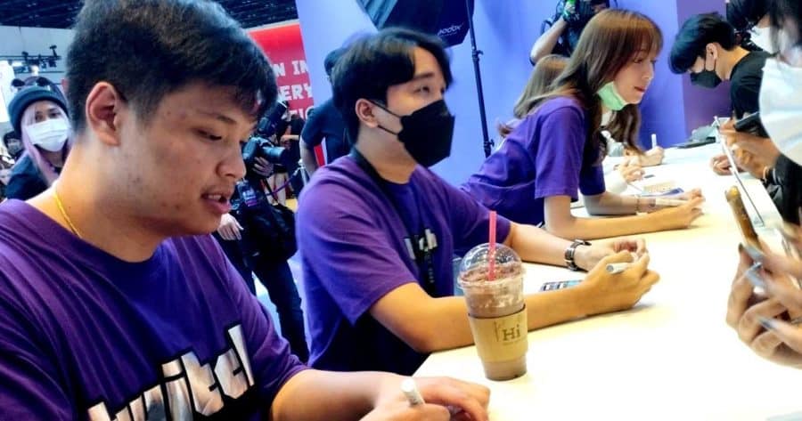 บูธ Twitch บรรยากาศ Superbuss นำทัพสตรีมเมอร์พบปะแฟน ๆ แบบใกล้ชิดพร้อมกิจกรรมเด็ด Os 