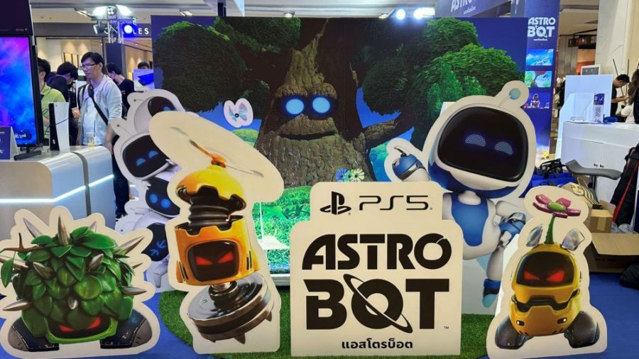  Astro Bot