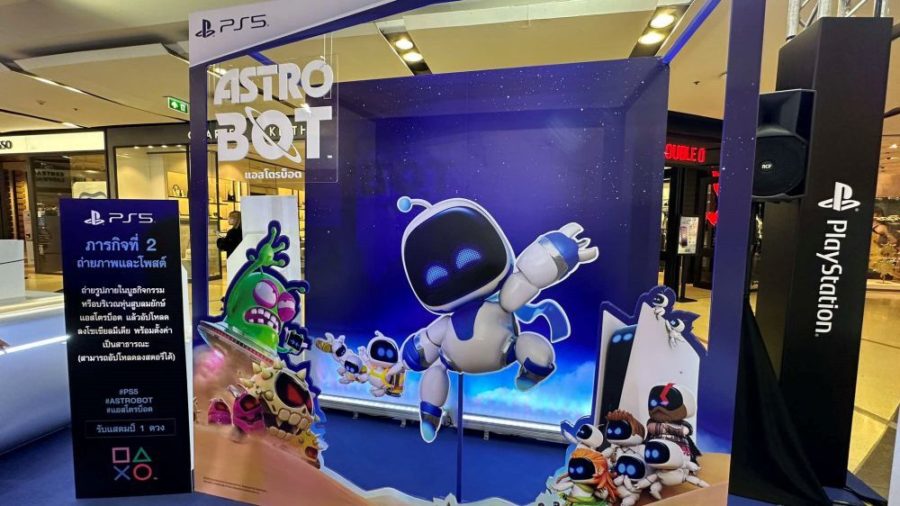  Astro Bot