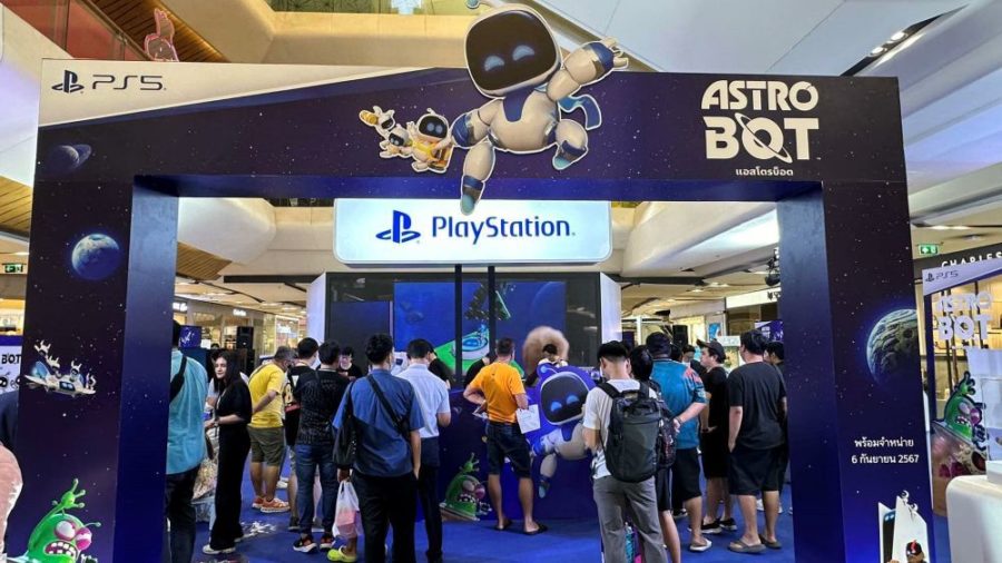  Astro Bot