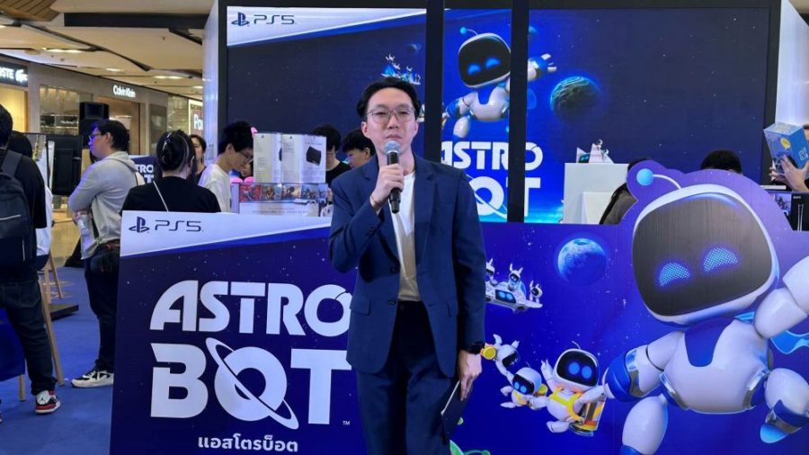  Astro Bot